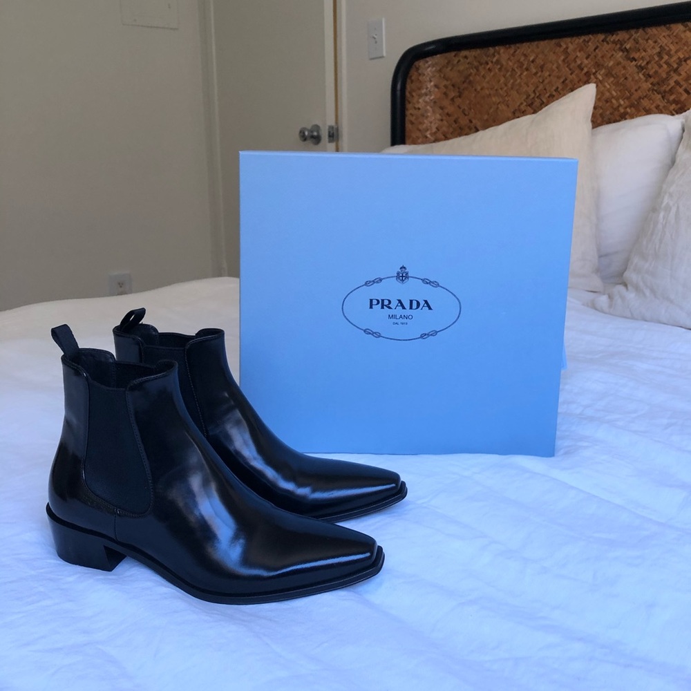 Prada Black Leather Square Toe Chelsea Boots New - Picture 2 of 10